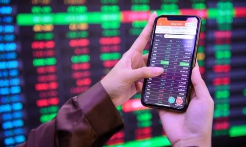 VN-Index vượt 1.400 điểm