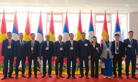 Thương hiệu Việt ngành sức khỏe được vinh danh tại Hội nghị Việt - Lào