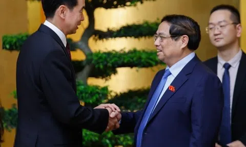 Thủ tướng: Khởi công tuyến đường sắt 200.000 tỷ nối Trung Quốc năm nay