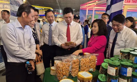 Đặc sản vùng miền hội tụ, sẵn sàng cho mùa Tết