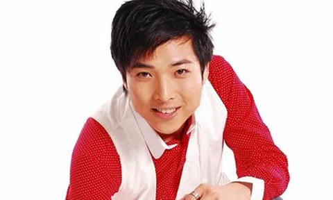 Ca sĩ Lâm Tuấn Nhất bị kết án 43 tháng tù giam