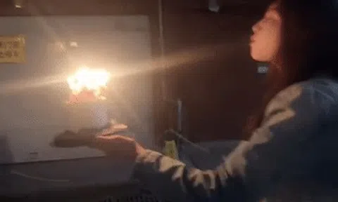 Diễn viên 27 tuổi bị bỏng nặng vì thử trào lưu thổi lửa bánh kem