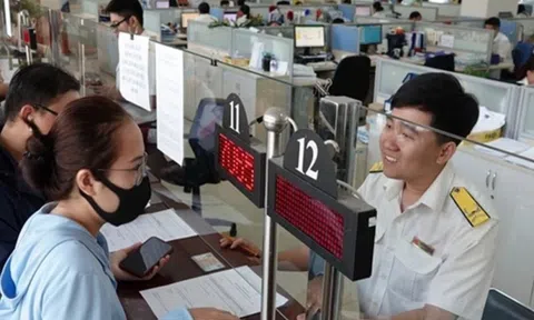 NHNN bơm ròng mạnh, Bộ Tài chính đề xuất tăng giảm trừ gia cảnh, hộ kinh doanh sẽ bỏ hẳn thuế khoán