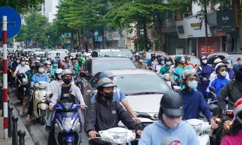 Hà Nội tổng rà soát ô tô, xe máy xăng dầu trên địa bàn