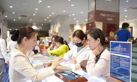 Sáng 4-3, giá vàng miếng SJC, vàng nhẫn rớt 5 triệu đồng/lượng