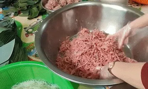 Lần đầu ăn cỗ cưới ở Ninh Bình, cô gái Hà Nội mê tít món đặc sản lạ miệng