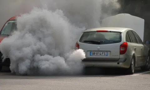 Châu Âu bất ngờ quay xe hủy lệnh cấm xe xăng dầu từ năm 2035: Ford, Volkswagen 'ăn mừng' nhưng chuyên gia cảnh báo chỉ là 'chiến thắng trong bi kịch'