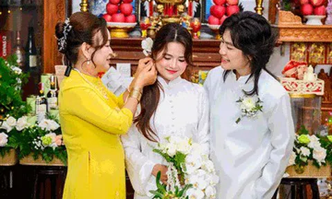 Đám cưới ‘không chú rể’ ở TPHCM, mẹ cô dâu nói lời xúc động