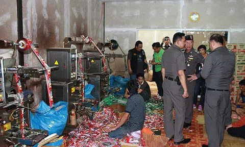 Đột kích một nhà kho, công an triệt phá đường dây sản xuất cà phê Nescafé giả quy mô hàng tỷ đồng, tịch thu hơn 300.000 sản phẩm