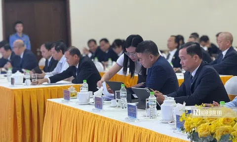 Ông Dương Công Minh và Nguyễn Đức Thụy cùng xuất hiện tại ĐHĐCĐ Sacombank