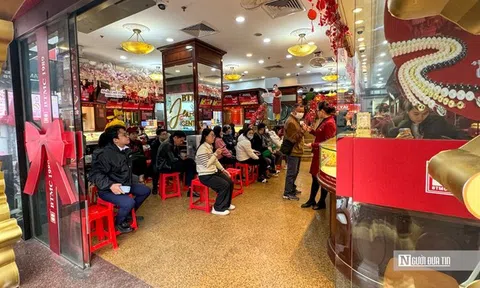 "Sốt" vàng nhẫn, vắng bóng vàng SJC cận ngày vía Thần tài