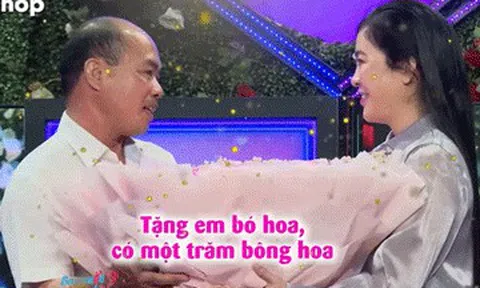 Tặng 100 đóa hồng, người đàn ông 50 tuổi ở TPHCM vẫn bị từ chối hẹn hò