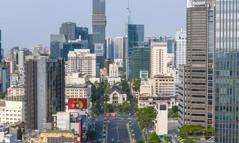 Cơ quan hành chính cấp huyện phải bàn giao trụ sở trước ngày 30/6