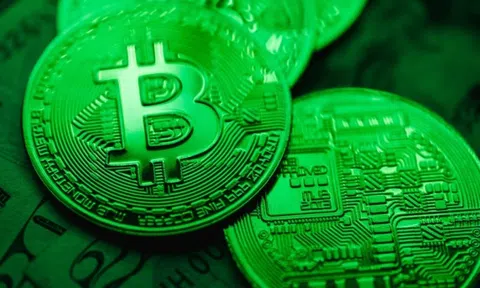 Bitcoin trở lại mốc 100.000 USD sau 2 tuần