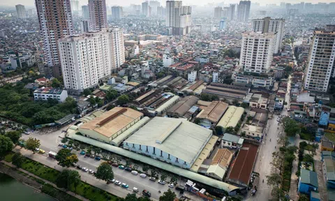 Cận cảnh nhà máy hơn 60 năm tuổi giữa Thủ đô sắp chuyển thành chung cư