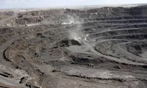 Không phải Trung Quốc, đất hiếm từ một quốc gia đang ồ ạt chảy về châu Á – 2 ‘con rồng’ lớn đua nhau gom hàng