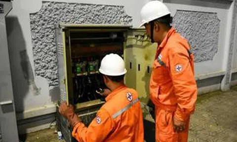 EVN hết lỗ lũy kế, gửi ngân hàng hơn 132.000 tỉ đồng
