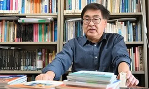 Dịch giả Nhật Bản thông thạo 8 ngoại ngữ dù mới học từ tuổi 49, sở hữu 5 bằng đại học