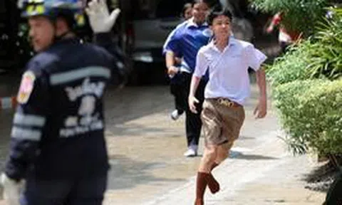 NÓNG: Xả súng ở trường học Thái Lan khiến 7 người thiệt mạng, nhiều người bị thương, nghi phạm được phát hiện tử vong trong 1 phòng học