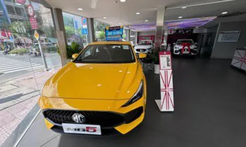 Đằng sau làn sóng nhập khẩu ô tô Trung Quốc