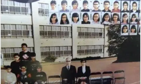 14 năm đã trôi qua nhưng bức ảnh tập thể lớp này vẫn khiến nhiều người "rùng mình": Chuyện gì đã xảy ra với những người trong ảnh?
