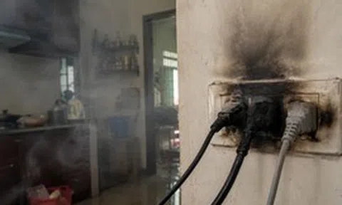 Phát hiện mùi khét trong nhà nên làm gì đầu tiên?