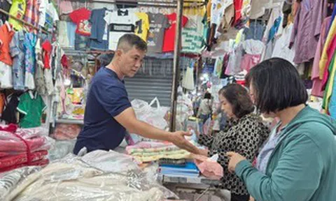 Chính thức nâng ngưỡng doanh thu miễn thuế với hộ kinh doanh lên mức 1 tỉ đồng