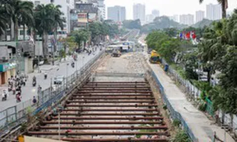 Gần một thập kỷ ‘bị giam’ bên lô cốt metro Nhổn - ga Hà Nội