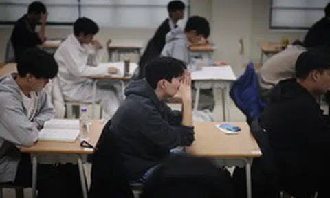 Giáo sư ĐH top 5 thế giới cảnh báo: Nhiều sinh viên Mỹ phải học lại toán cấp 2 khi vào đại học