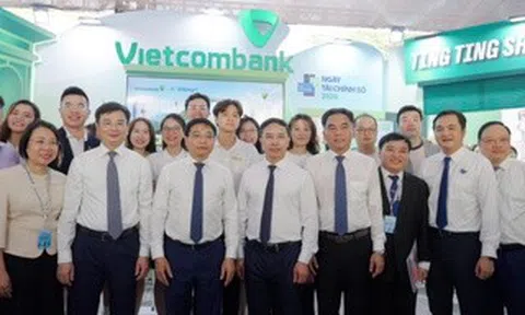 Vietcombank đồng hành phát triển tài chính số toàn diện