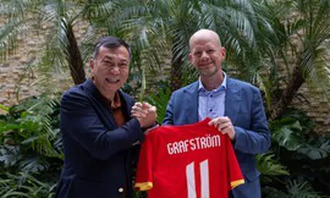 Tổng thư ký FIFA khen tuyển Việt Nam: Kỹ thuật, giàu bản sắc và kiên cường
