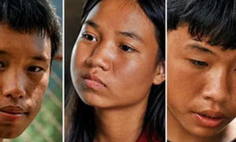 Bé gái 12 tuổi mất 6 người thân trong trận lũ ở Nepal: Hàng nghìn trẻ em bỗng rơi vào cảnh không nhà, lẻ loi