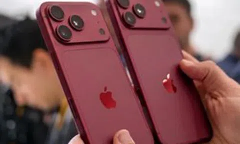 iPhone 18 Pro Max lộ diện