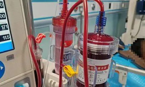 Người đàn ông đột nhiên nói năng lảm nhảm, xuất hiện ảo giác, nguyên nhân xuất phát từ thứ có trong tủ của nhiều gia đình