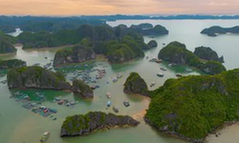 Một hòn đảo của Việt Nam lọt top 8 hòn đảo tuyệt vời nhất Đông Nam Á, nơi Sun Group đang làm khu đô thị 12.500 tỷ đồng và sở hữu một công trình giữa biển lập kỷ lục thế giới ngay ngày khai trương