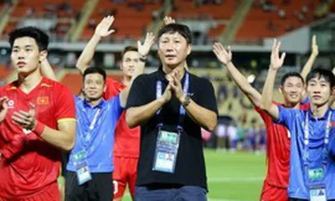 Quê hương của HLV Kim Sang Sik sẽ tặng quà tới hơn 400 triệu đồng cho người dân để làm 1 việc “cấp bách”