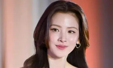 Mỹ nhân Thái Lan Baifern hội ngộ Hoa hậu Thanh Thủy, Tiểu Vy