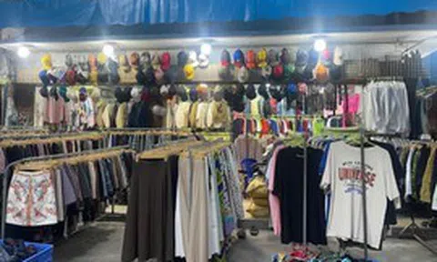 Giới trẻ chuộng đồ hàng thùng: Khi quần áo cũ trở thành xu hướng tiêu dùng mới