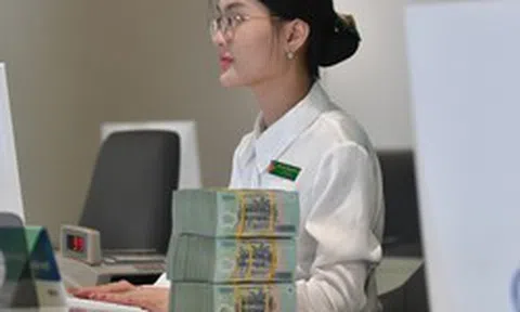 Một ngân hàng lớn sẽ tăng mạnh lãi suất từ 18/9, có kỳ hạn tăng tới 1,7%/năm