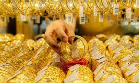 Giá vàng miếng SJC, vàng nhẫn trơn chiều ngày 18/9: Quay đầu tăng mạnh