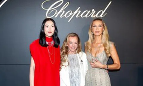 Choáng: "Siêu mẫu đắt giá nhất Trung Quốc" khoác lên người gần 80 carat kim cương, đồng hồ Chopard giá hơn nửa tỷ đồng