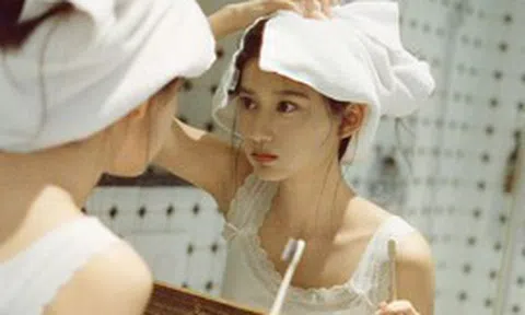 7 thay đổi sớm nhất về ngoại hình khi ung thư tuyến giáp "ghé thăm"