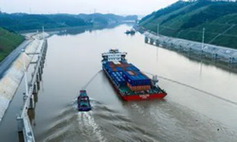 Kênh đào tỷ USD của Trung Quốc vừa mở, hàng đi Việt Nam trở thành “phép thử”: Hành trình có thể rút 400 km