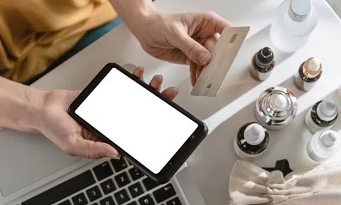 Bộ Y tế đề xuất cấm livestream bán thuốc