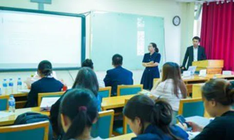 1 trường ĐH kinh tế ở Hà Nội tuyển giảng viên lương 40 triệu đồng/tháng, thưởng 200 triệu đồng nếu đáp ứng điều kiện này