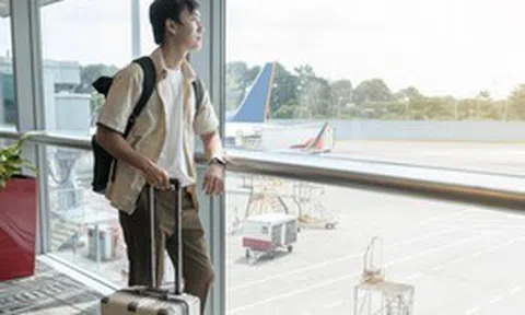 Nam sinh cứ thứ Hai, Tư, Sáu lại bay máy bay đi học từ 3h sáng, 9h tối về nhà: Bất ngờ tiết kiệm được gần 90 triệu đồng