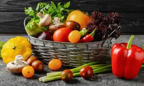 100 bác sĩ Nhật Bản chỉ ra 5 loại rau nên ăn thường xuyên: Một loại giàu vitamin C gấp 15 lần cà chua, có loại là “kho” chất chống oxy hóa