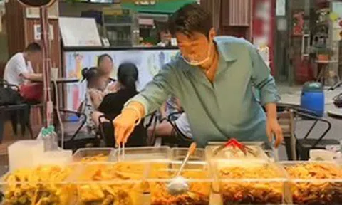 Nam diễn viên SN 1984 bán chân gà rút xương ở phố đi bộ, 3 năm mua 2 căn nhà
