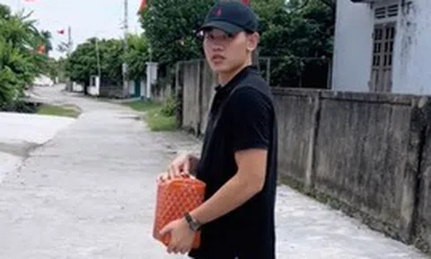 Độ sang chảnh của Đình Bắc khi về quê