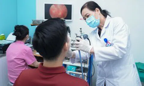 Trông con đồng nghiệp mắc cúm A, người đàn ông phát bệnh sau 1 ngày